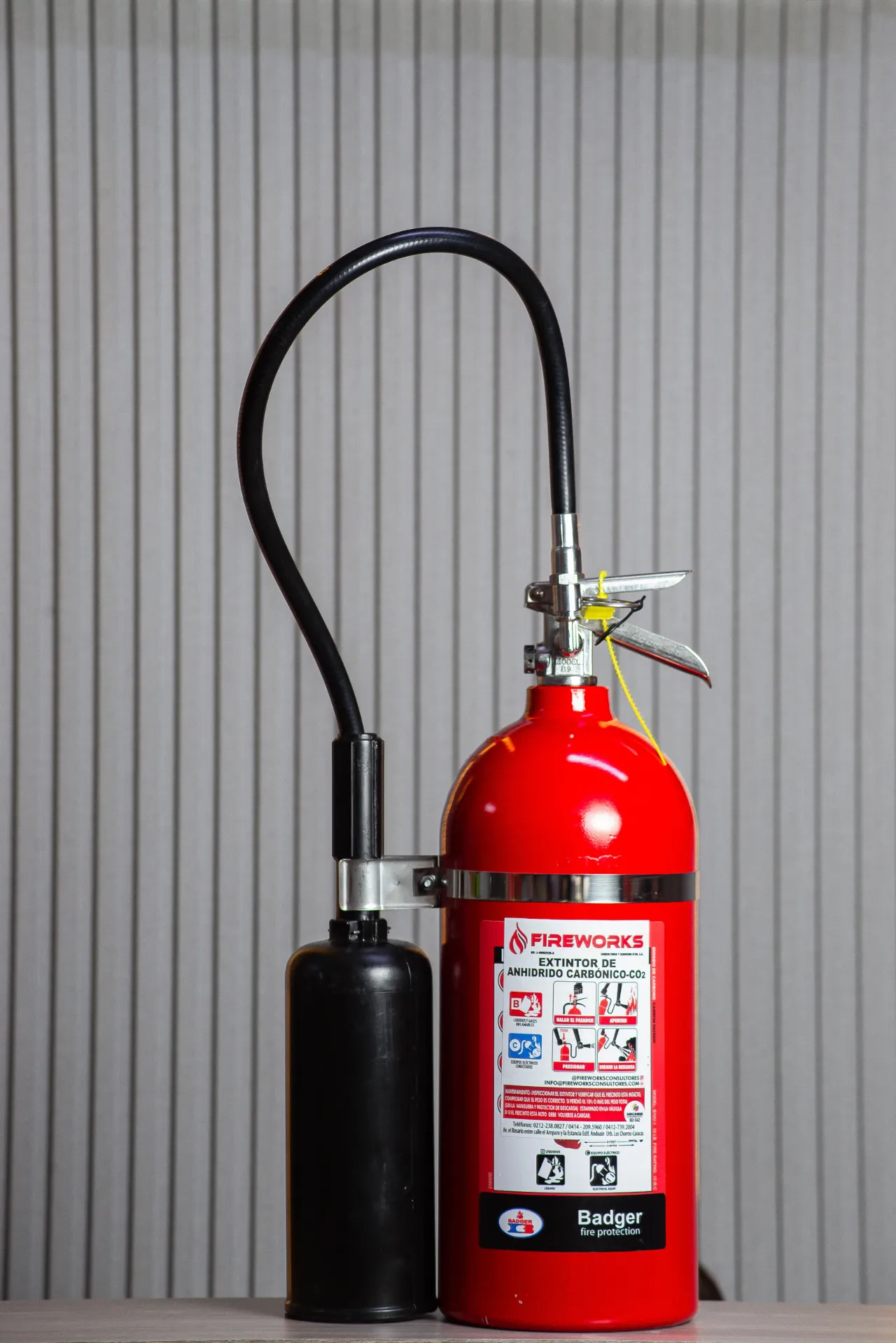 [3EUL] EXTINTOR 10LBS TIPO CO2 (ALUMINIO)